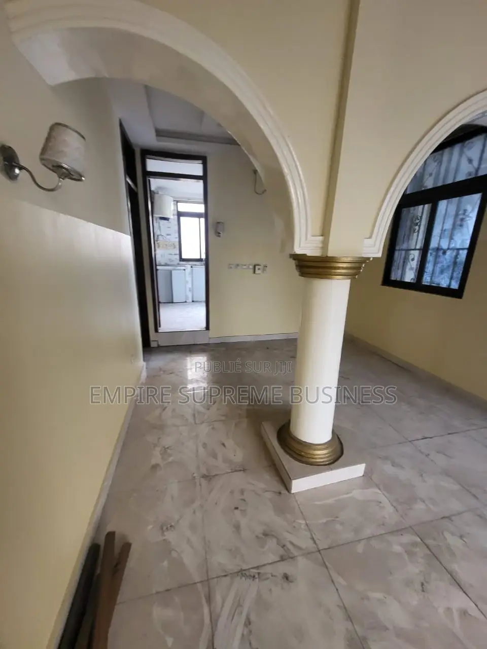 3chbre Appartement dans Empire Supreme, Kintambo à Louer