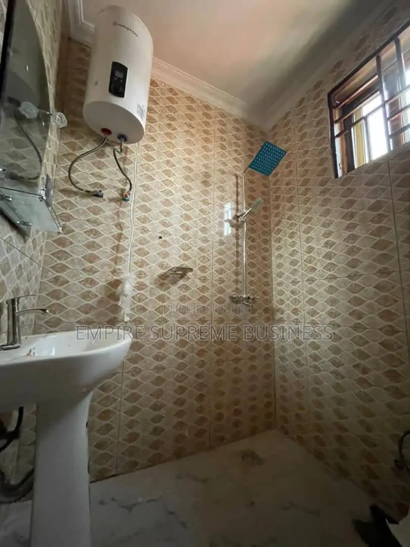 3chbre Appartement dans Empire Supreme, Ngaliema à Louer