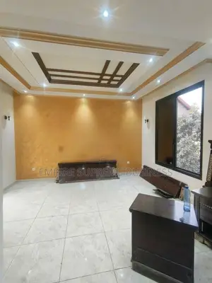 6chbre Maison dans Empire Supreme, Ngaliema à Vendre