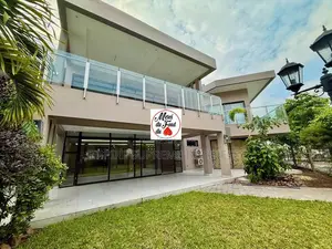 4chbre Villa dans Empire Supreme, Ngaliema à Vendre