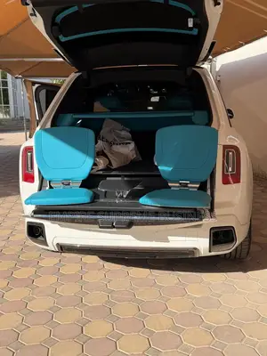 Rolls-Royce Cullinan 2026 Blanc