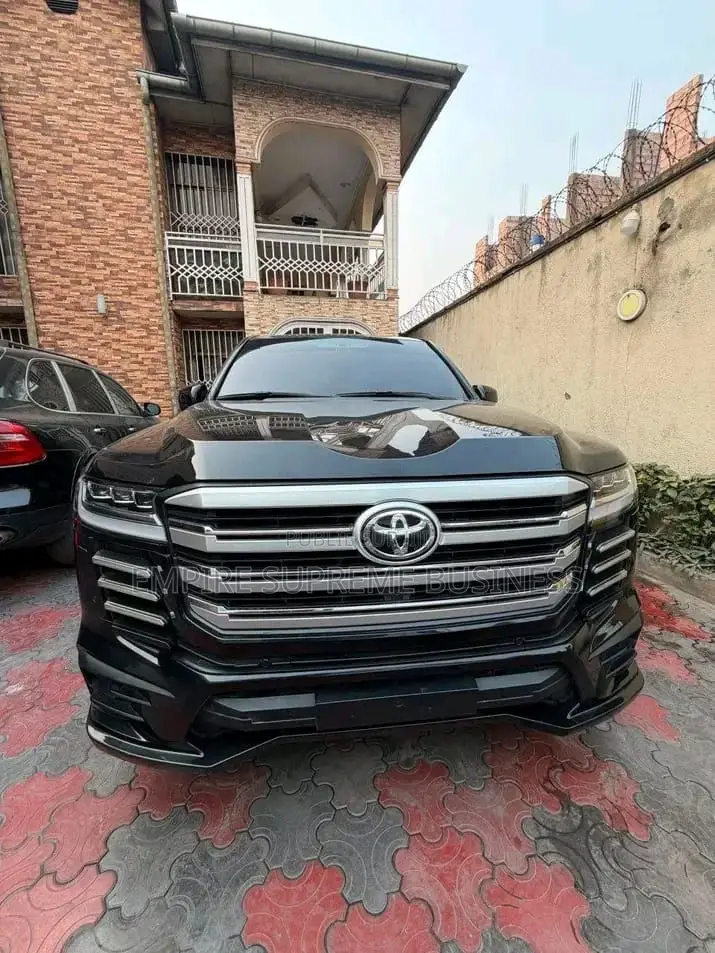 Toyota Land Cruiser 2024 Noir