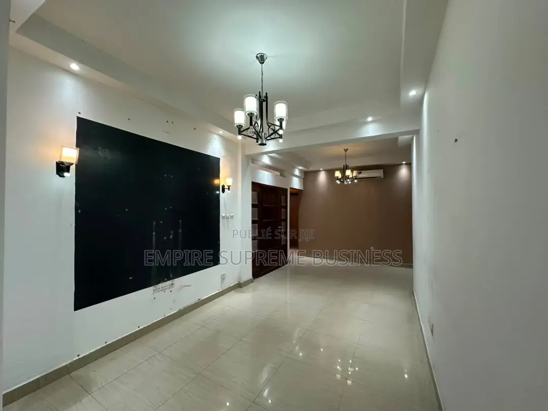 2chbre Appartement dans Empire Supreme, Ngaliema à Louer