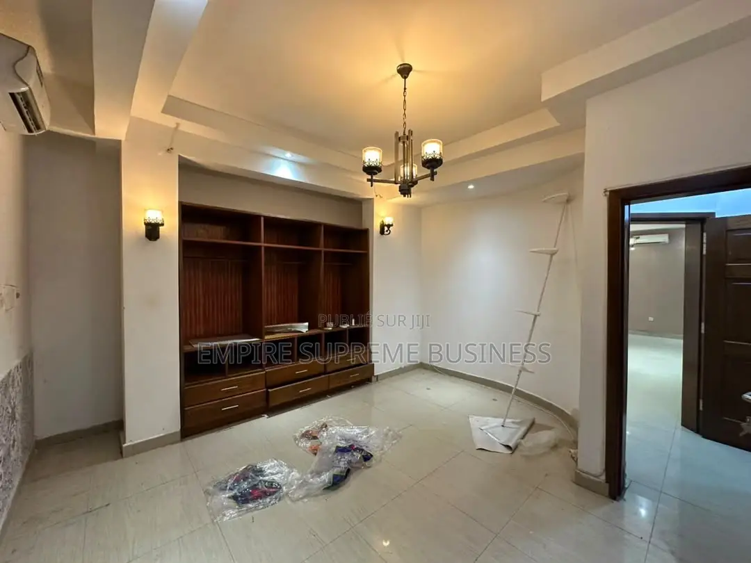 2chbre Appartement dans Empire Supreme, Ngaliema à Louer