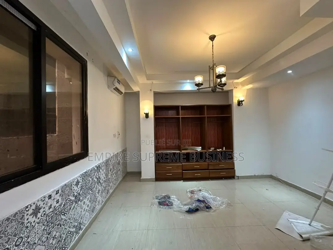 2chbre Appartement dans Empire Supreme, Ngaliema à Louer