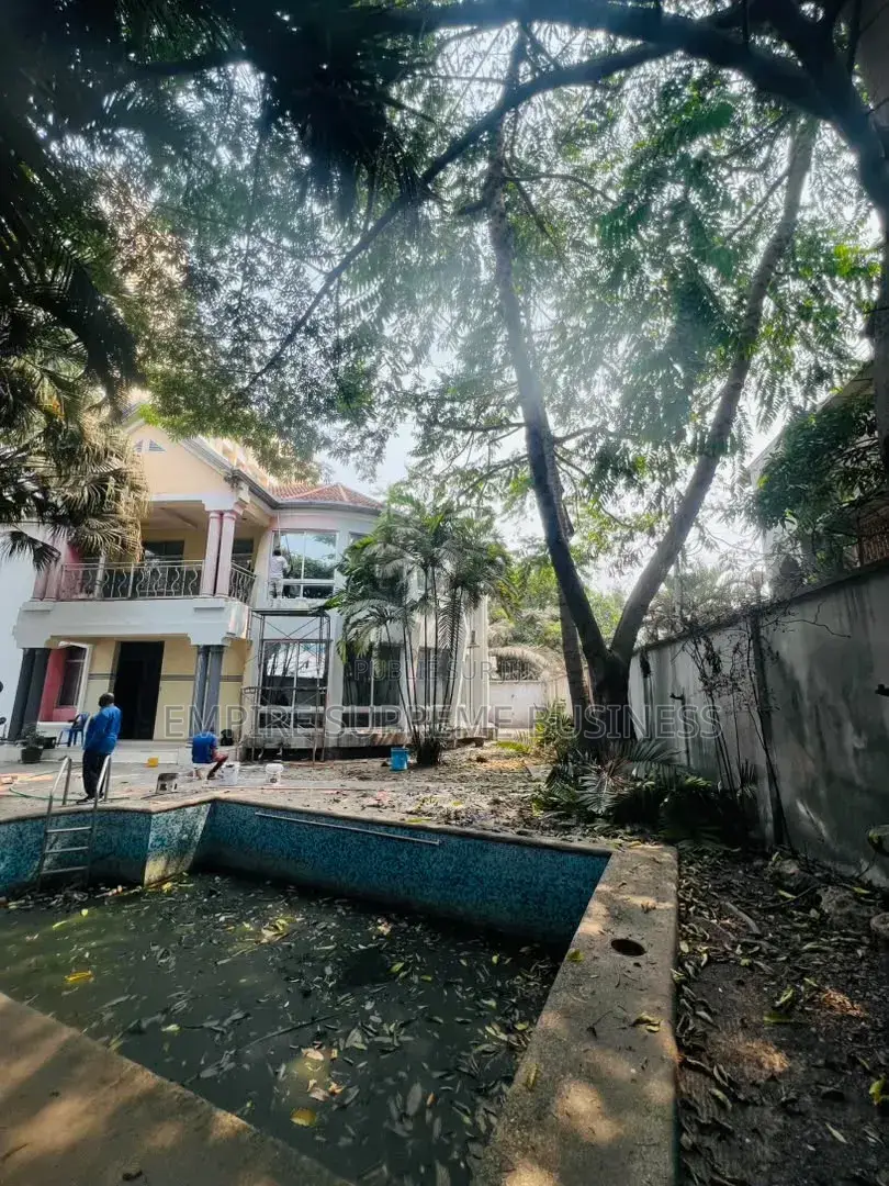 5chbre Villa dans Empire Supreme, Ngaliema à Vendre