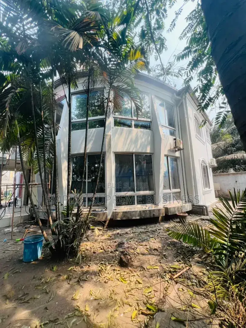 5chbre Villa dans Empire Supreme, Ngaliema à Vendre