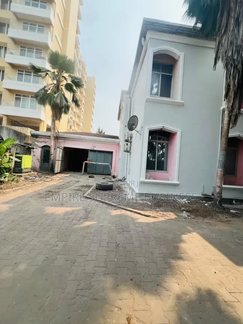 5chbre Villa dans Empire Supreme, Ngaliema à Vendre