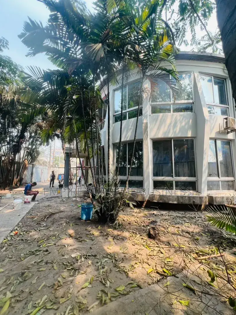5chbre Villa dans Empire Supreme, Ngaliema à Vendre