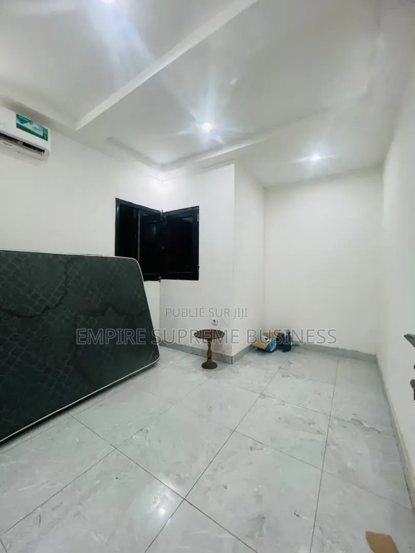 3chbre Appartement dans Empire Supreme, Ngaliema à Louer