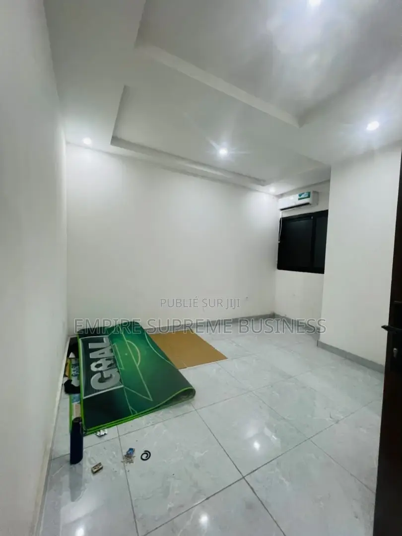 3chbre Appartement dans Empire Supreme, Ngaliema à Louer