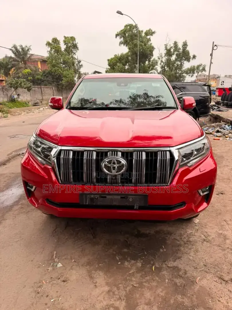 Toyota Land Cruiser Prado 2022 Rouge