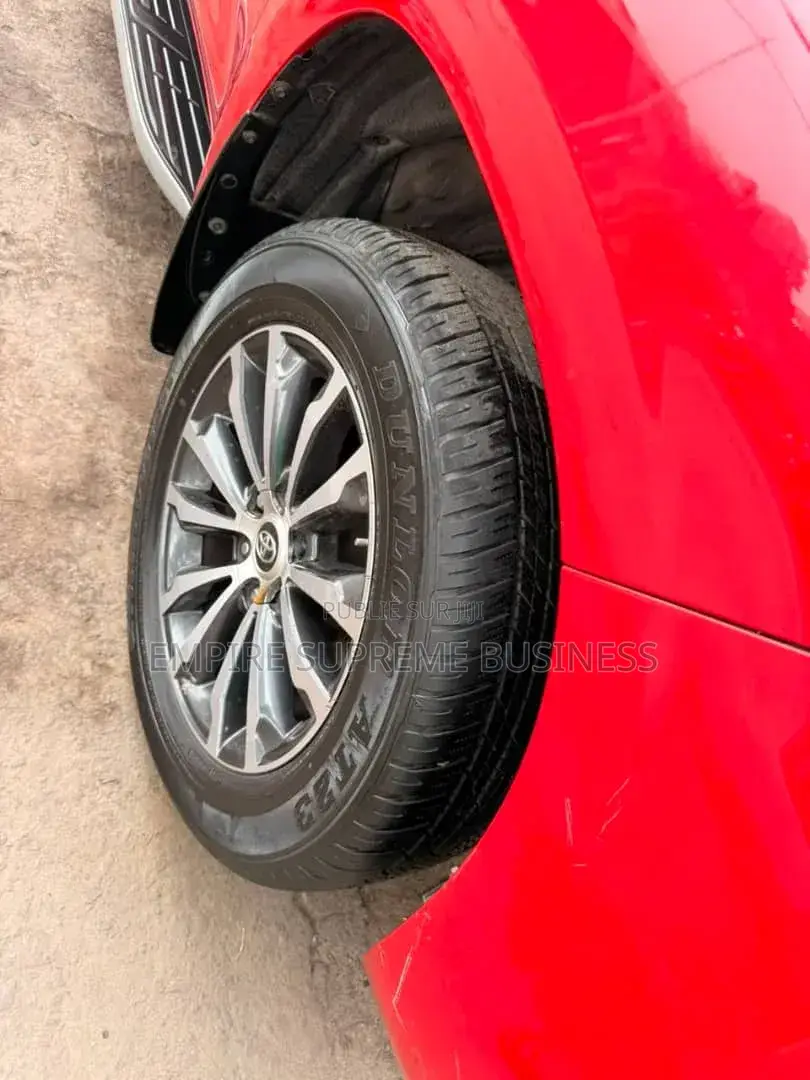 Toyota Land Cruiser Prado 2022 Rouge