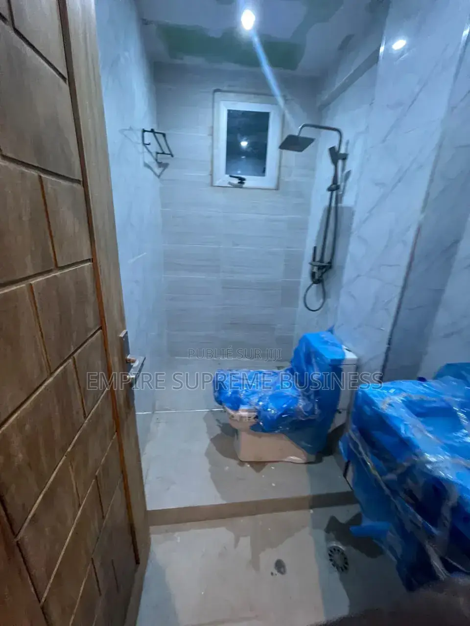 2chbre Appartement dans Empire Supreme, Ngaliema à Louer