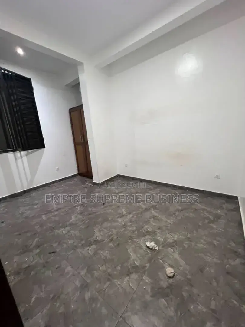 2chbre Appartement dans Empire Supreme, Ngaliema à Louer