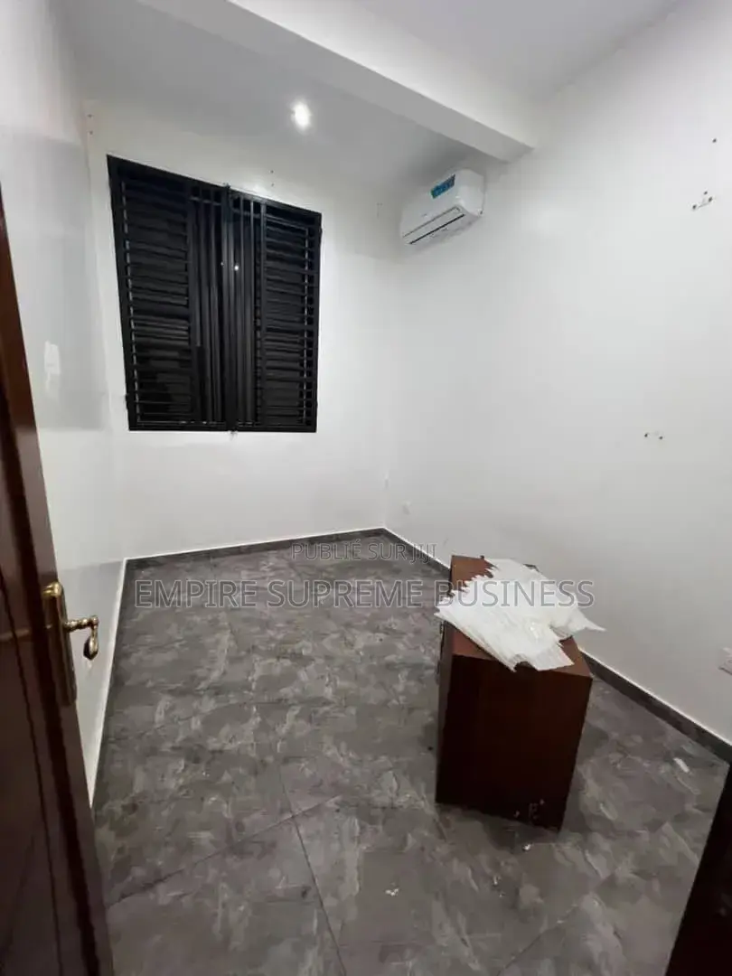 2chbre Appartement dans Empire Supreme, Ngaliema à Louer
