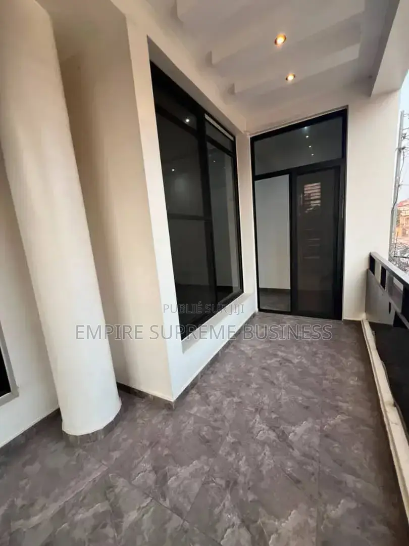 2chbre Appartement dans Empire Supreme, Ngaliema à Louer