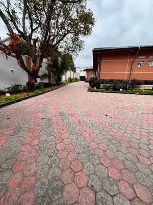 4chbre Villa dans Empire Supreme, Ngaliema à Louer
