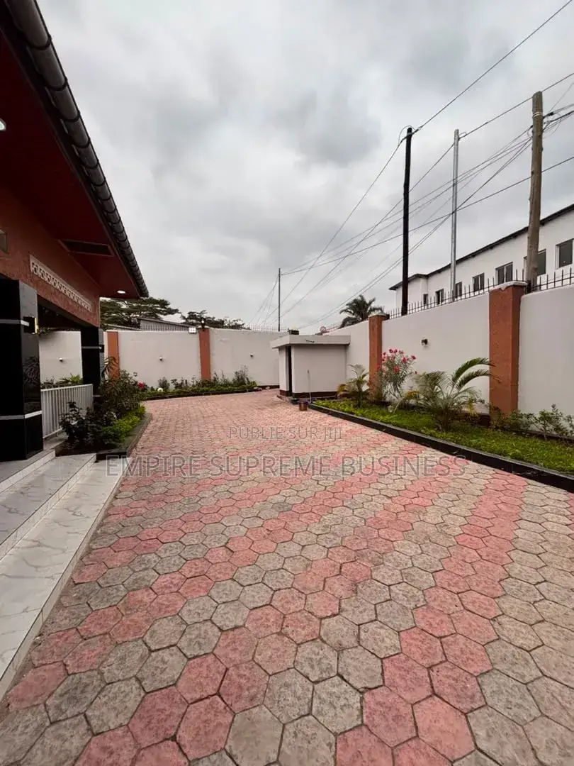 4chbre Villa dans Empire Supreme, Ngaliema à Louer