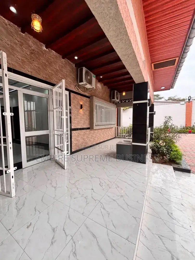 4chbre Villa dans Empire Supreme, Ngaliema à Louer