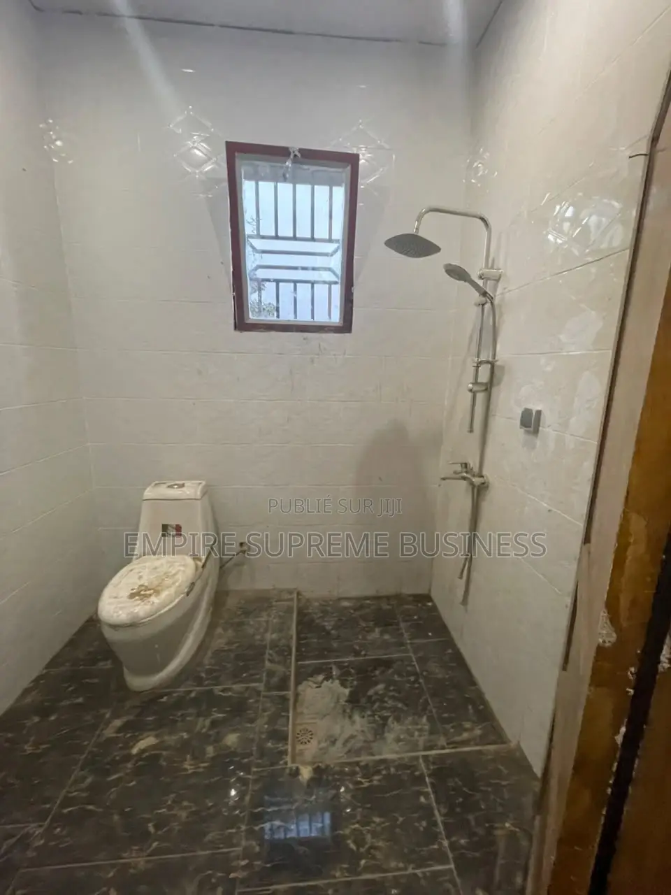2chbre Appartement dans Empire Supreme, Ngaliema à Louer