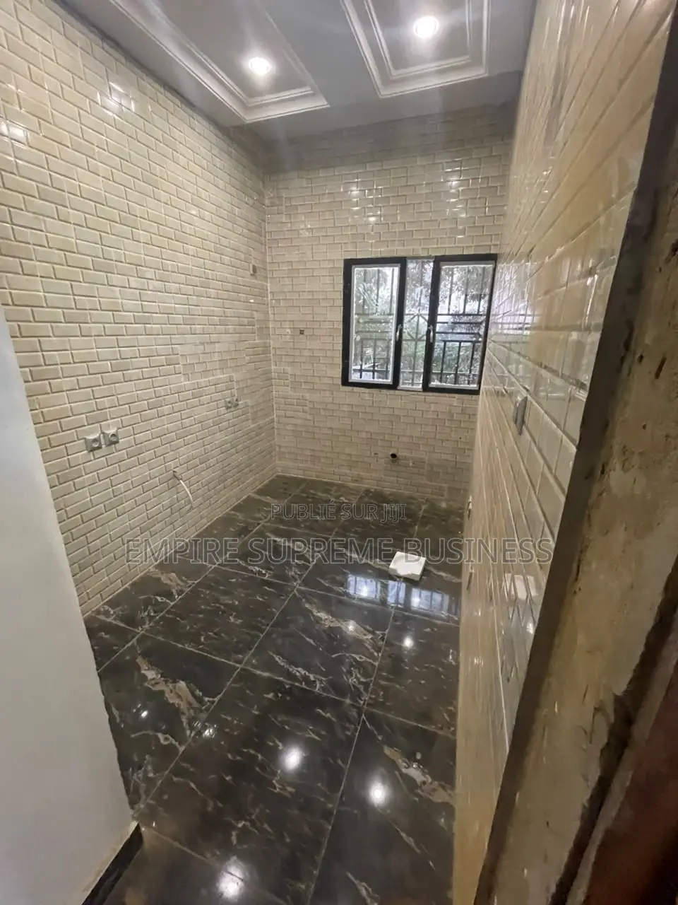 2chbre Appartement dans Empire Supreme, Ngaliema à Louer