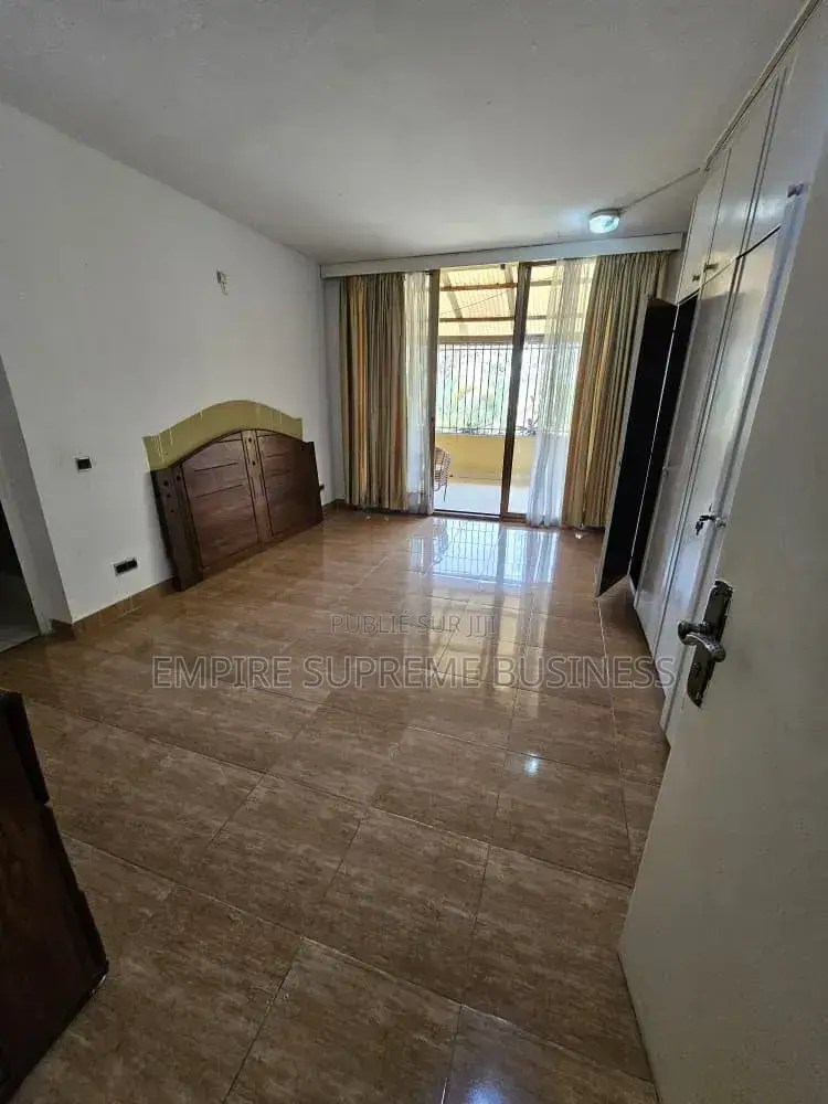 4chbre Villa dans Empire Supreme, Ngaliema à Louer