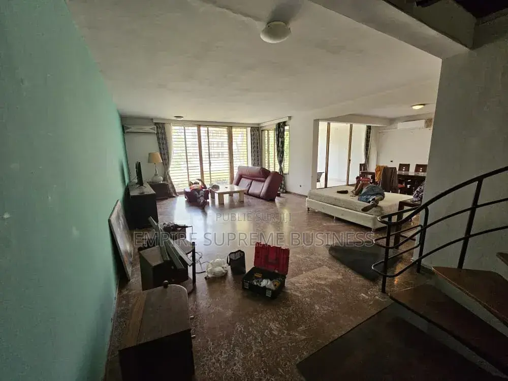 4chbre Villa dans Empire Supreme, Ngaliema à Louer