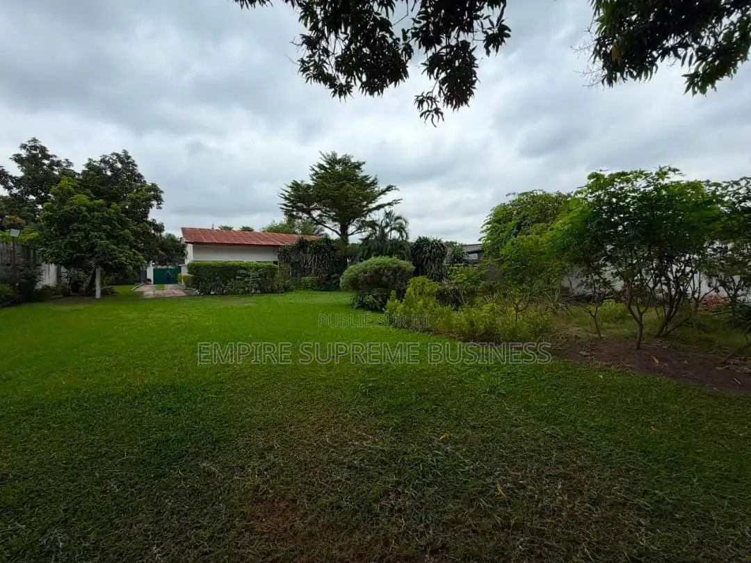 3chbre Villa dans Empire Supreme, Ngaliema à Louer