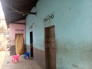 3chbre Villa dans Quartier 3, Ndjili à Vendre