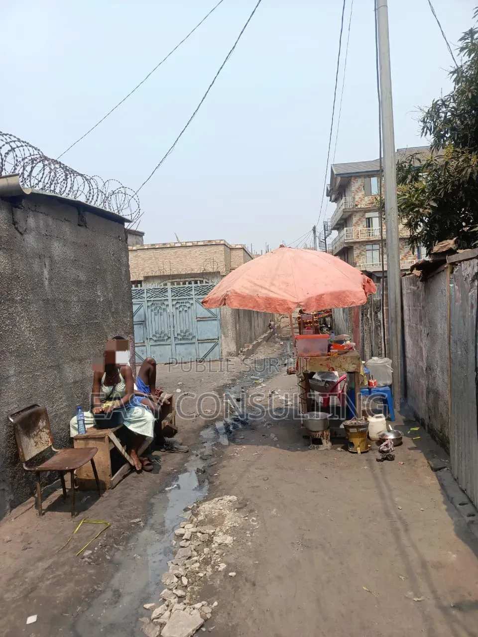 3chbre Villa dans Quartier 3, Ndjili à Vendre