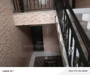 20chbre Blocs d'appartements dans Empire Supreme, Limete à Vendre