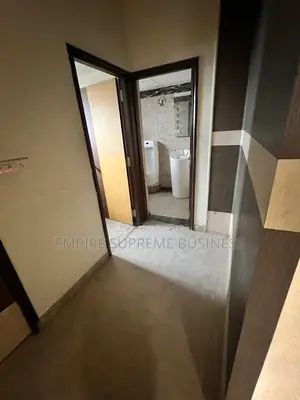 Vente Location — Bureaux Haut Standing À Gombe / Flambeau