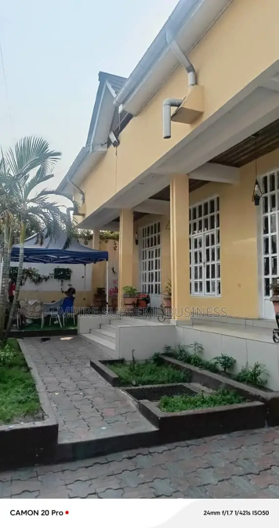 3chbre Maison dans Empire Supreme, Lemba à Vendre