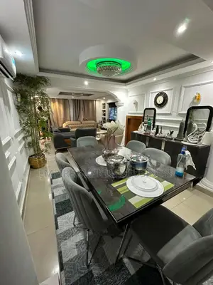 5chbre Maison dans Empire Supreme, Bandalungwa à Vendre