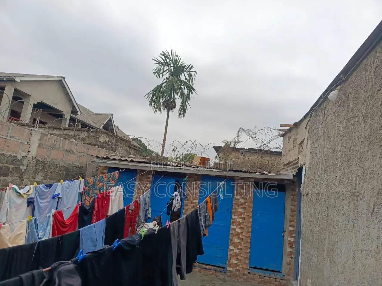 2chbre Villa dans Elengesa, Makala à Vendre