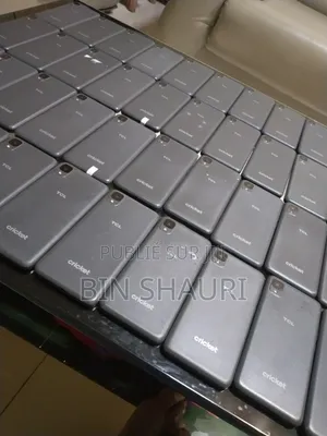 Nouveau Apple iPhone 11 64 GB Noir