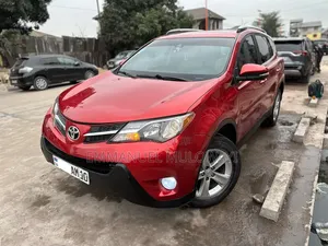Toyota RAV4 2015 Rouge