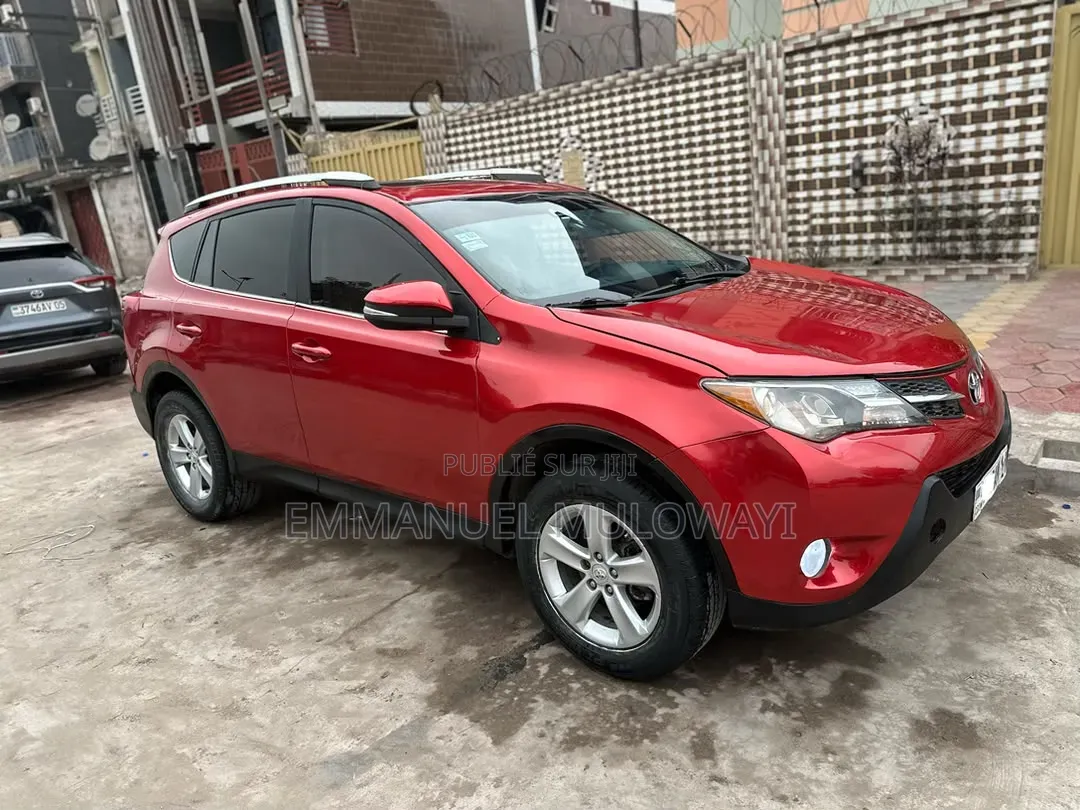 Toyota RAV4 2015 Rouge
