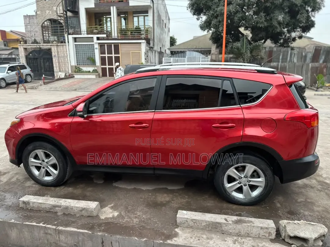 Toyota RAV4 2015 Rouge