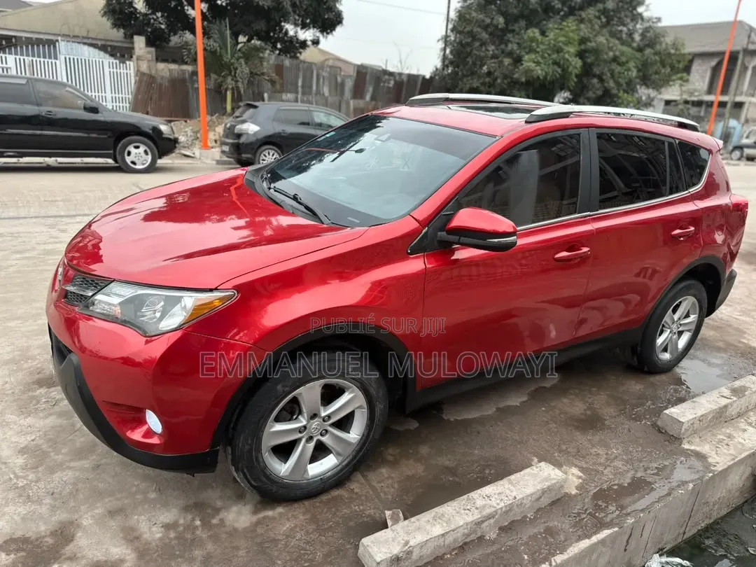 Toyota RAV4 2015 Rouge