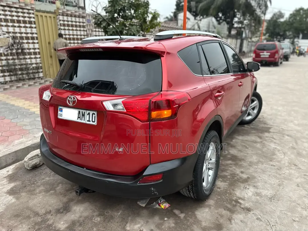 Toyota RAV4 2015 Rouge