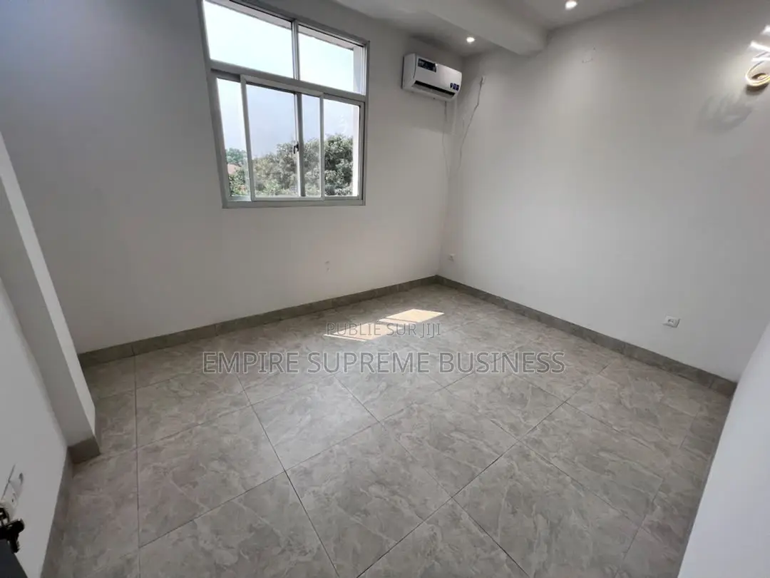 3chbre Appartement dans Empire Supreme, Limete à Louer