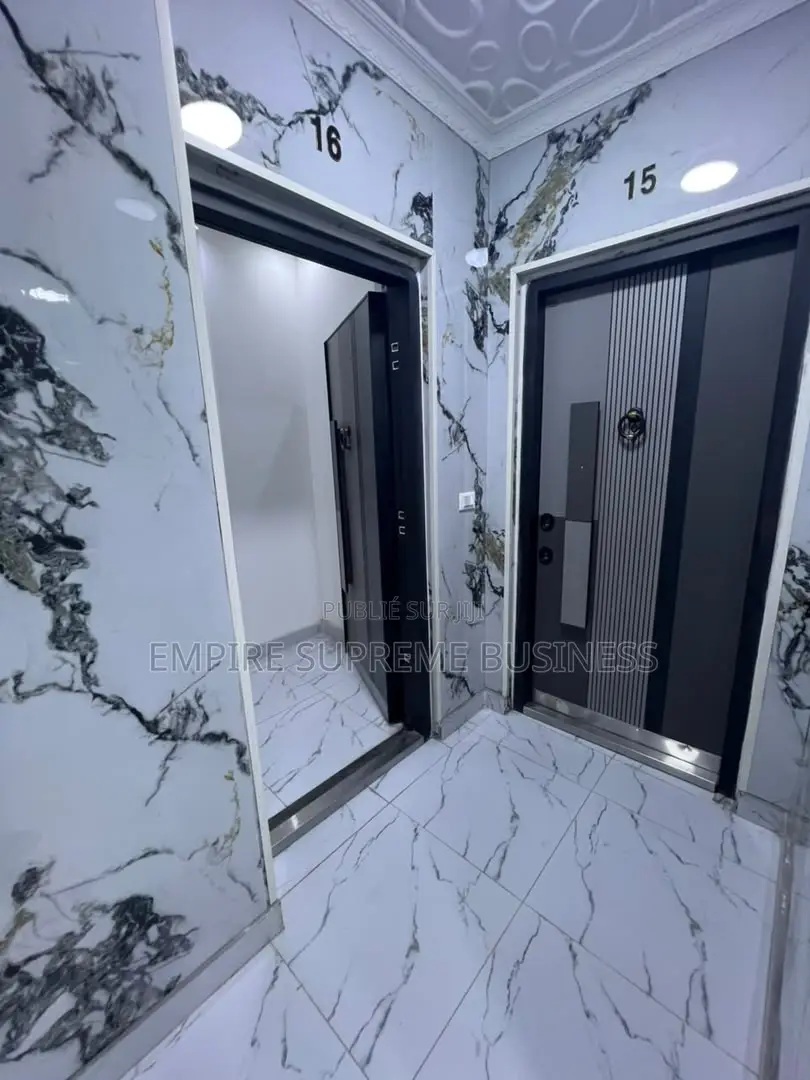 3chbre Appartement dans Empire Supreme, Kintambo à Louer