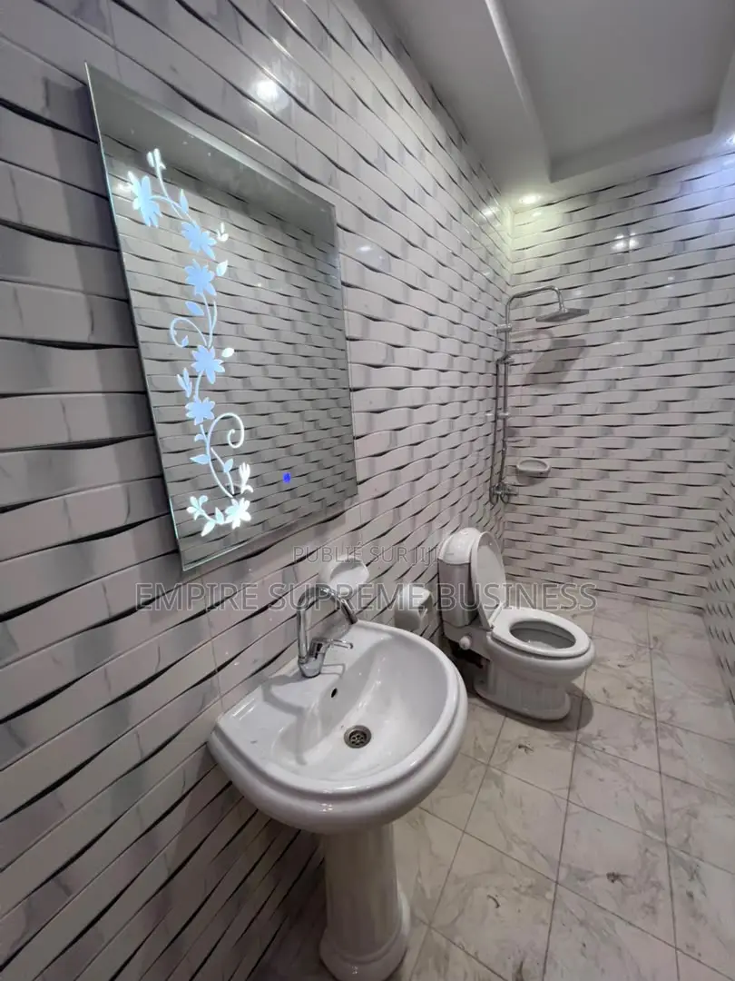 3chbre Appartement dans Empire Supreme, Kintambo à Louer