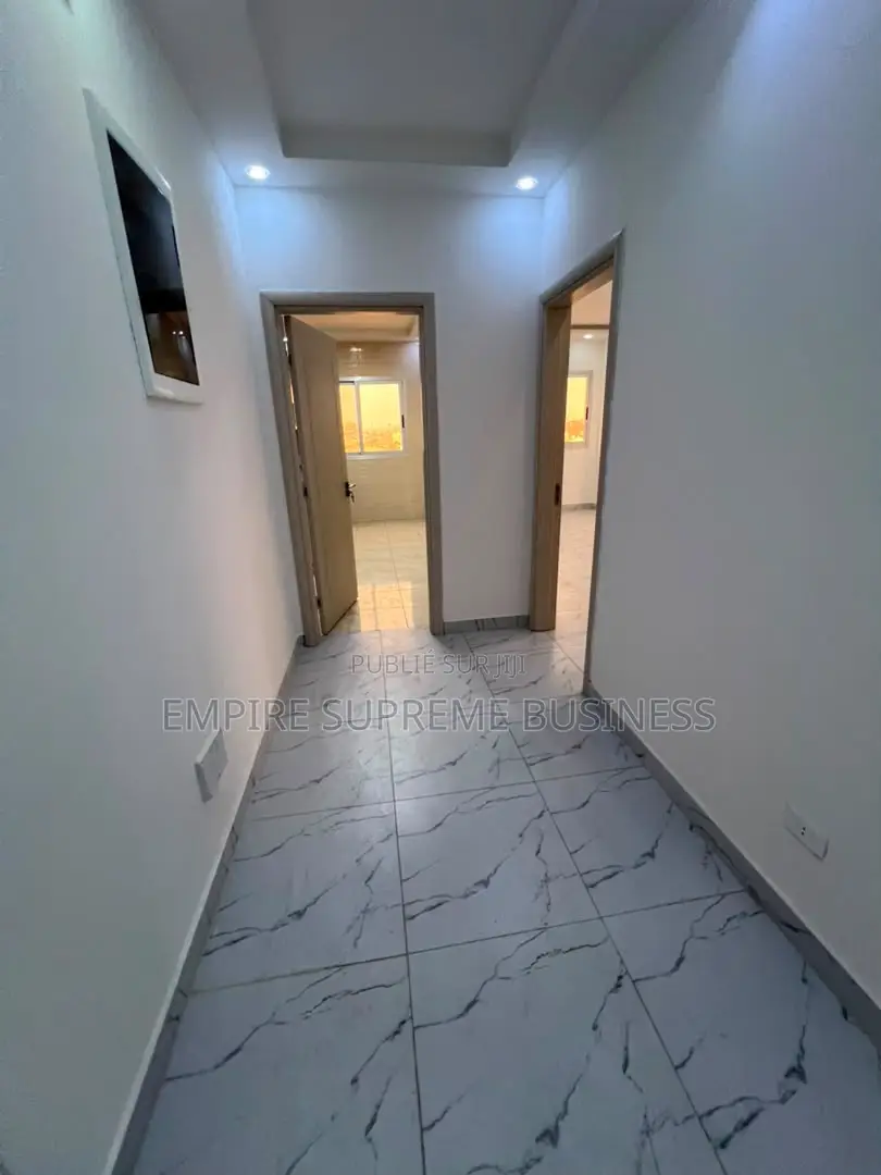 3chbre Appartement dans Empire Supreme, Kintambo à Louer