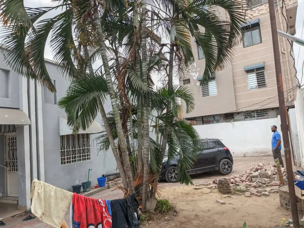 2chbre Duplex dans Empire Supreme, Kintambo à Vendre