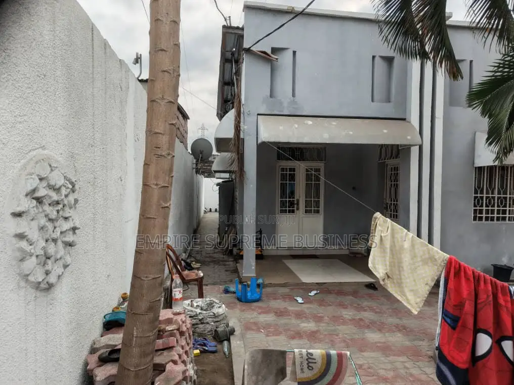2chbre Duplex dans Empire Supreme, Kintambo à Vendre