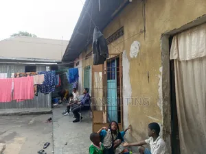 2chbre Maison dans Pascal, Kimbanseke à Vendre