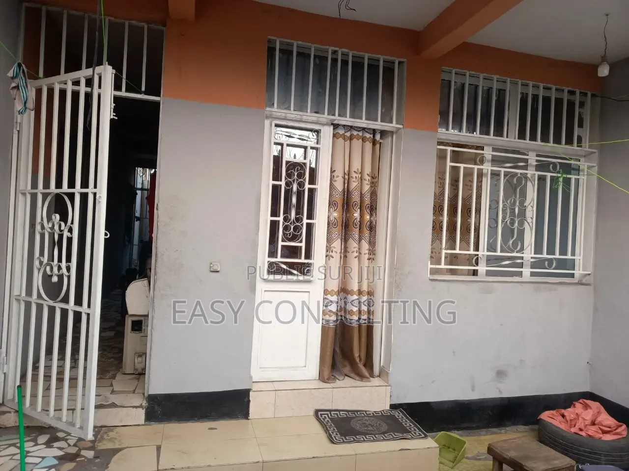 3chbre Duplex dans Quartier 2, Kimbanseke à Vendre
